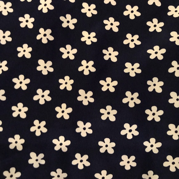 UNIQLO Floral Print Short Sleeve Blouse Top Small - Picture 5 of 8